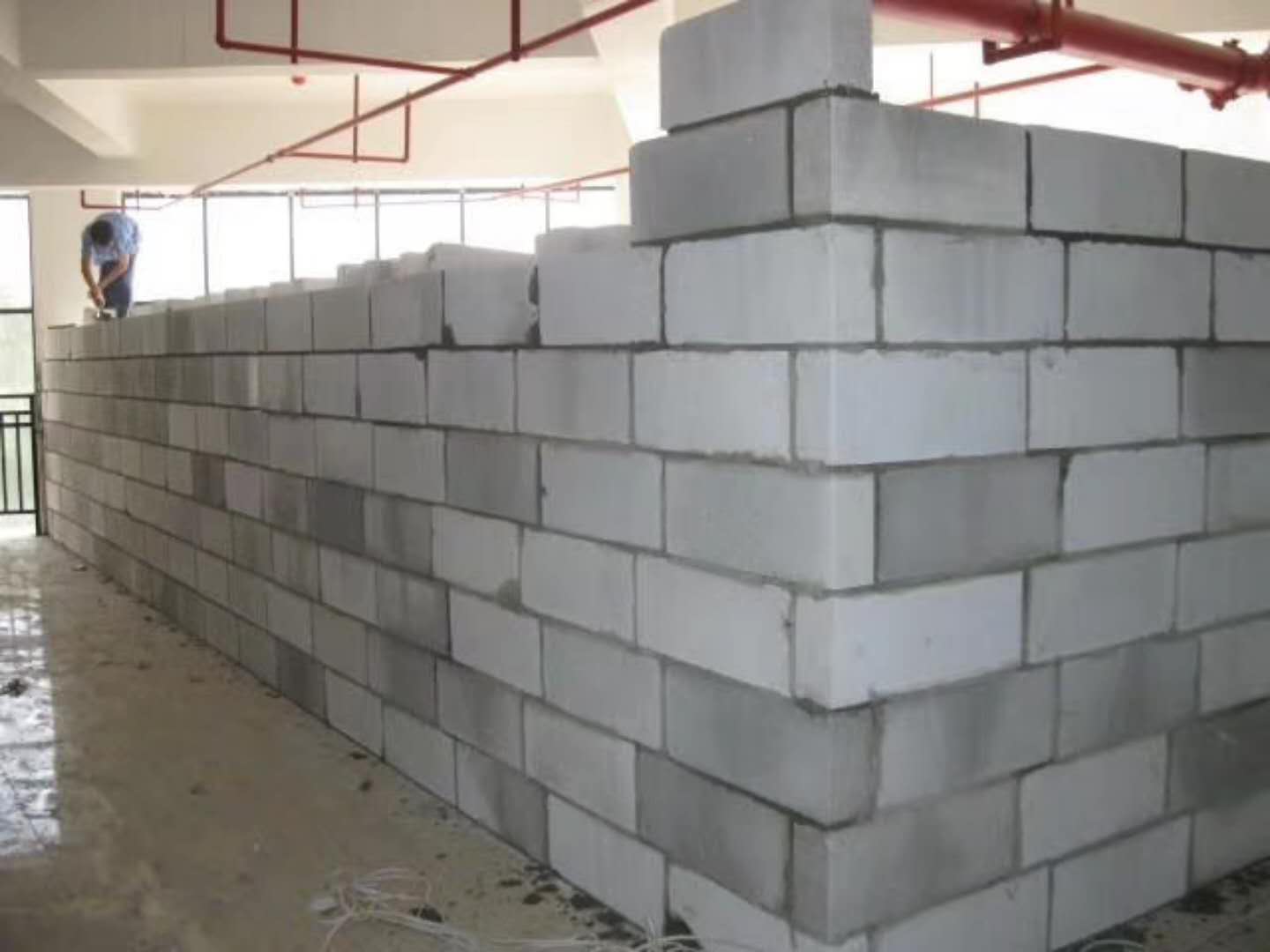 汝南蒸压加气混凝土砌块承重墙静力和抗震性能的研究